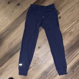lululemon joggers